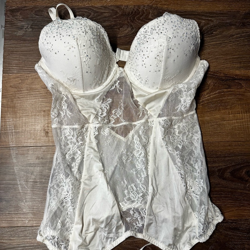La SENZA White Lace Bustier